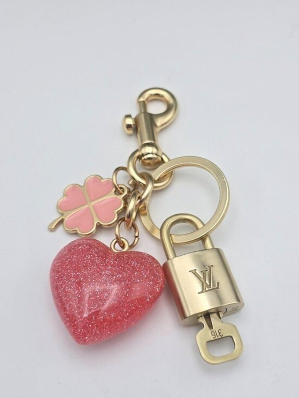 Authentic Louis Vuitton Gold Lock & Key ✨ Unbranded Heart Bag Charm Keychain - Picture 7 of 10